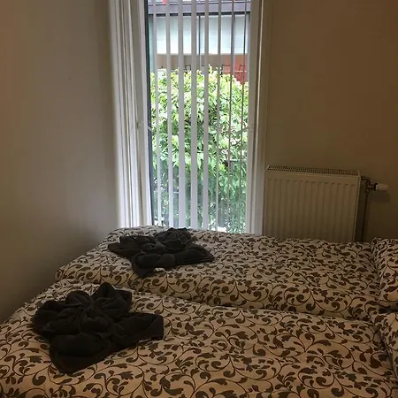 Apartman Moderen 2 Bedroom Apartment